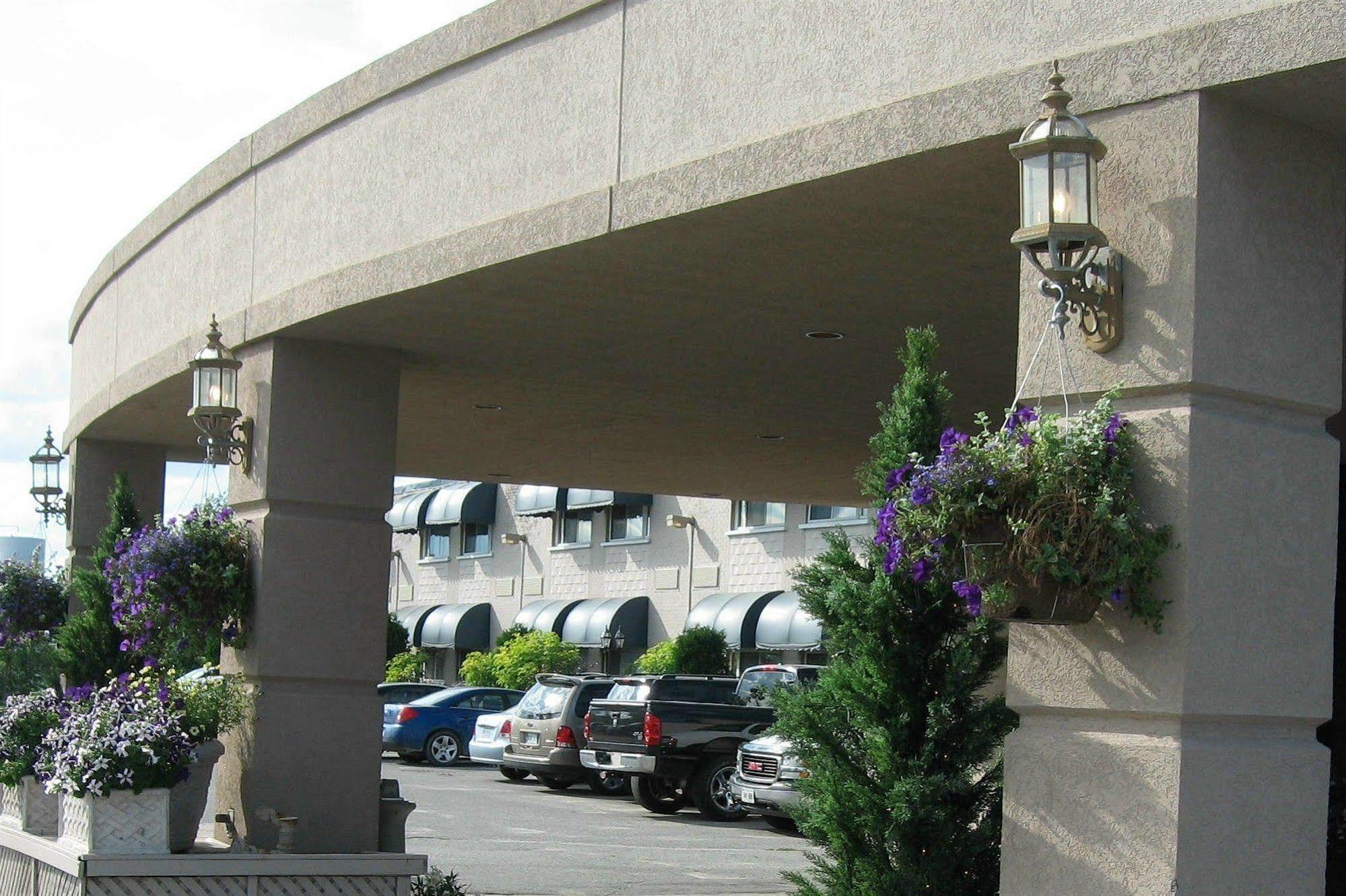 Ambassador Hotel Sudbury Exteriér fotografie